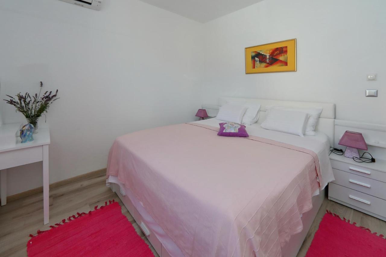 Apartmani Marina S Pogledom, Sukošan Buitenkant foto