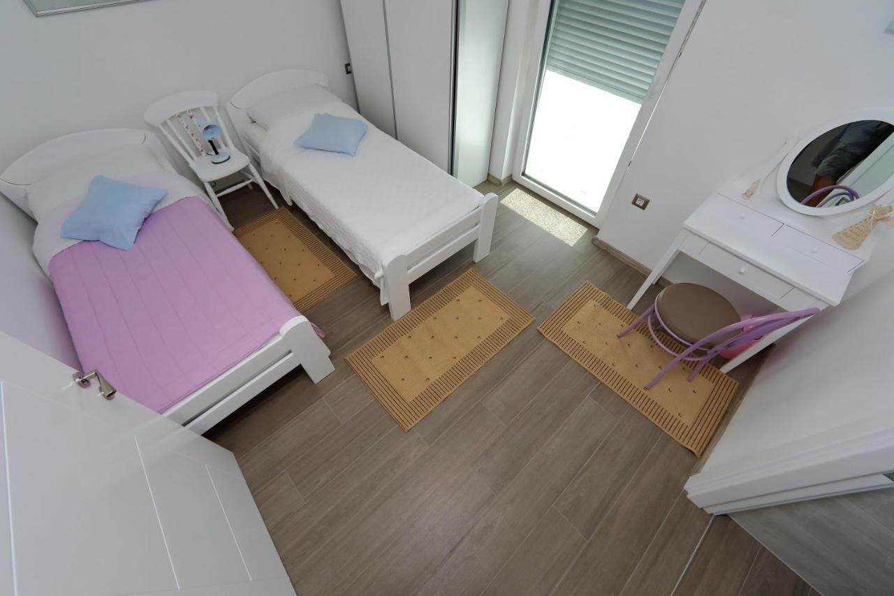 Apartmani Marina S Pogledom, Sukošan Buitenkant foto