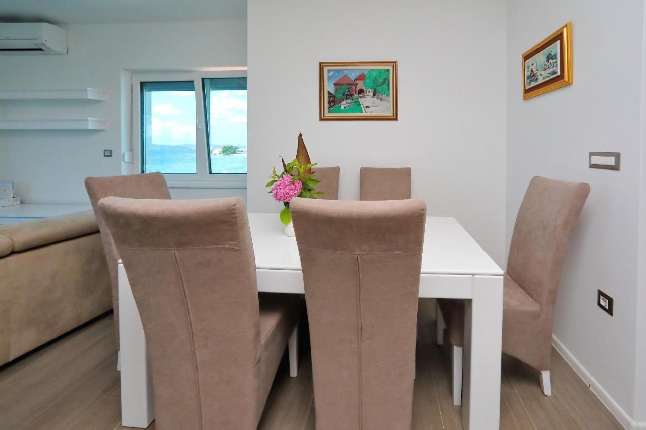 Apartmani Marina S Pogledom, Sukošan Buitenkant foto