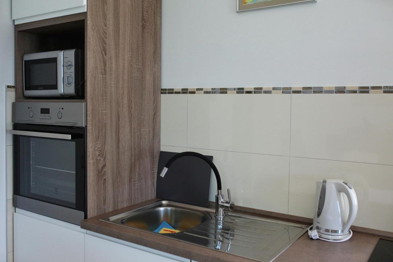 Apartmani Marina S Pogledom, Sukošan Buitenkant foto