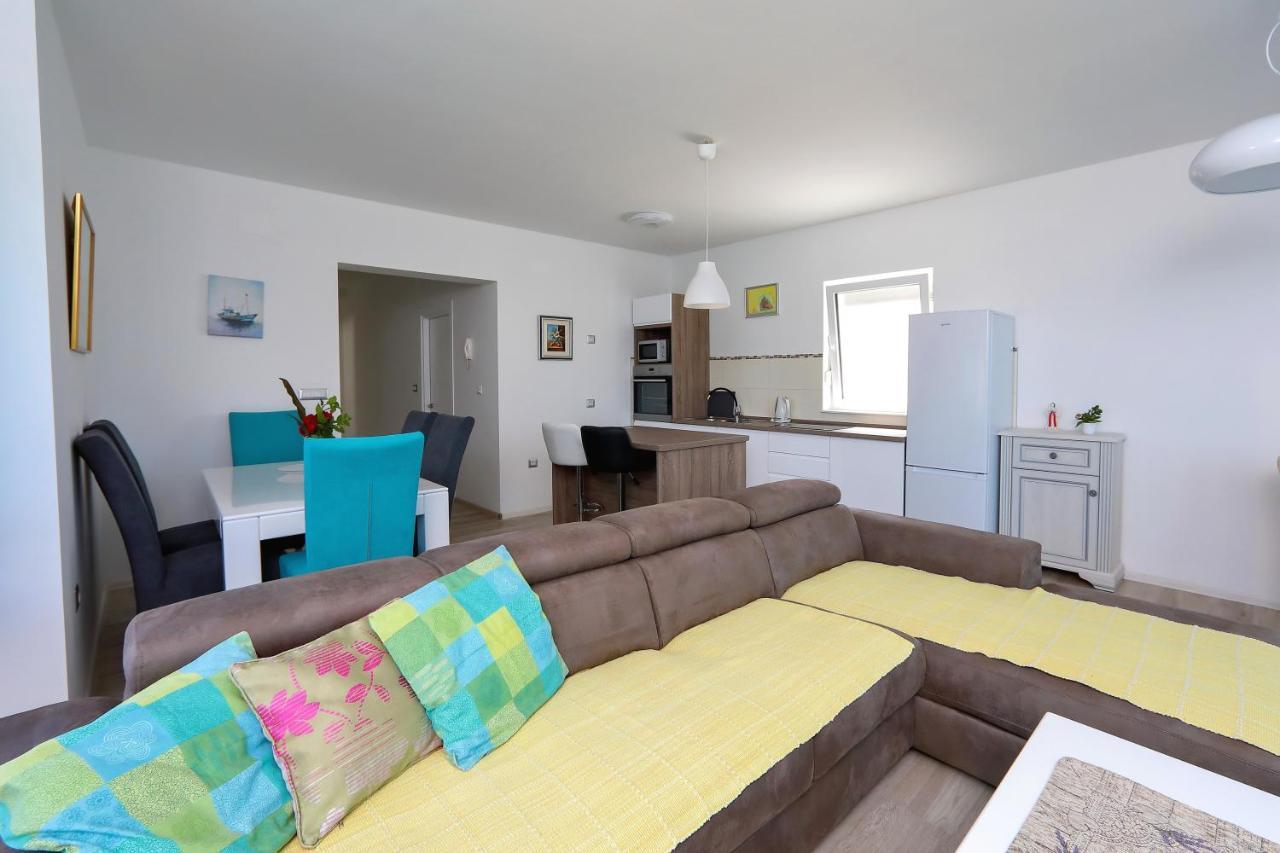 Apartmani Marina S Pogledom, Sukošan Buitenkant foto