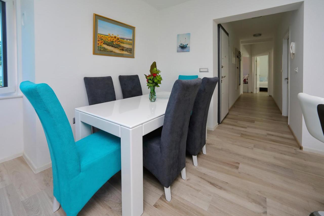 Apartmani Marina S Pogledom, Sukošan Buitenkant foto